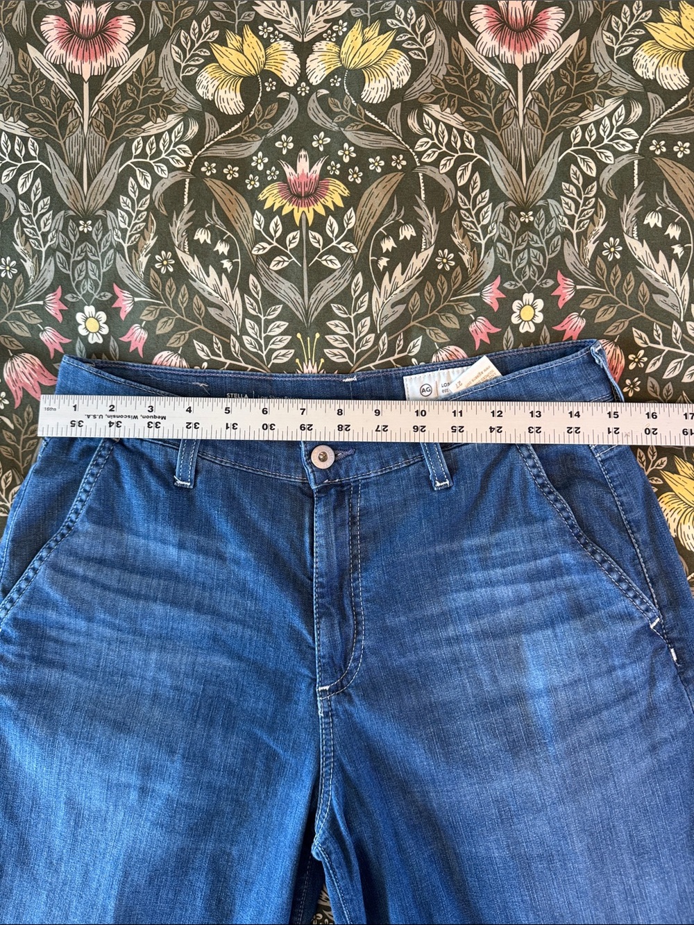 AG Adriano Goldschmied “Stella” Low-slung palazzo Wide-Leg Jeans, 30” inseam - Picture 7 of 14